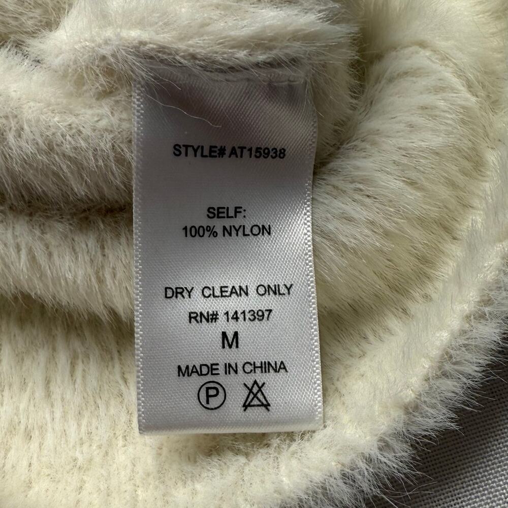 Astr The Label Ivory Cream Square Neck Fuzzy Sweater - Picture 5 of 6